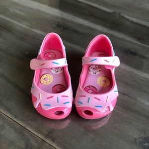 Mini Melissa Kids Size 8 Pink Donut Sandals